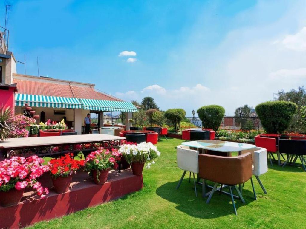 Hotel Mountain Kathmandu Exterior foto