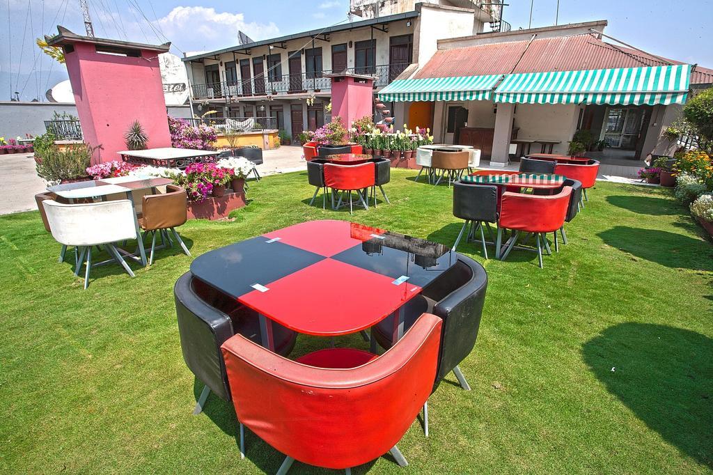 Hotel Mountain Kathmandu Exterior foto