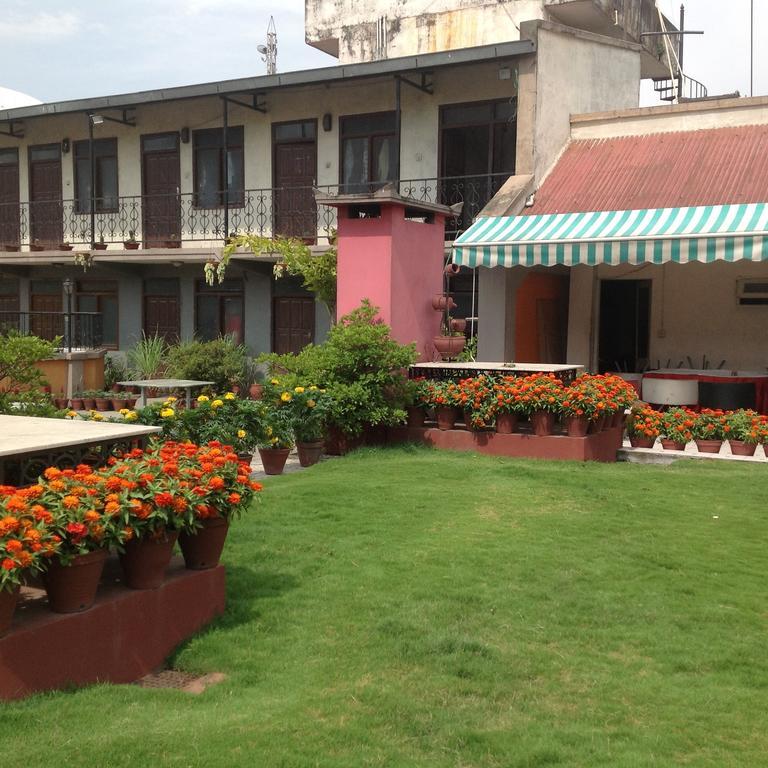 Hotel Mountain Kathmandu Exterior foto